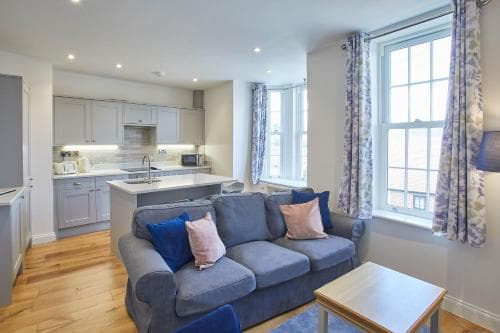 Host & Stay - The Birds Nest Apartment Image 3