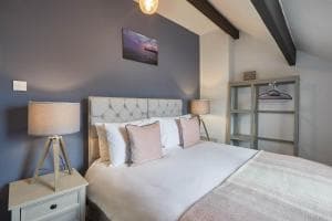 Host & Stay - Emerald Hideaway Apartment Image 2