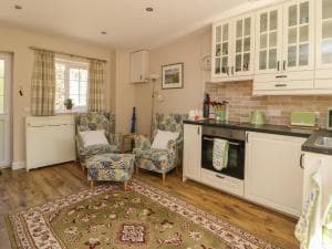 Fieldfare Lodge Image 4