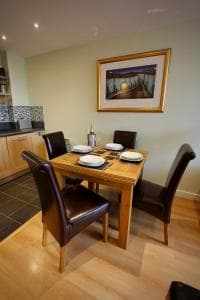 City Centre Skeldergate 2 Bed Apartment with Parking Image 6