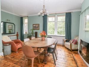 The Stone Masons House Image 2