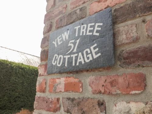 Yew Tree Cottage Image 3