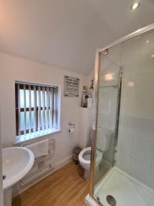 The Courtyard Rooms Image 2