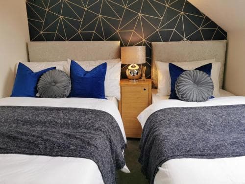 Fivehill Apartment Sheffield Image 3