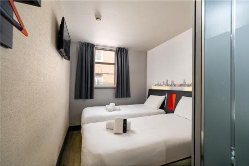 easyHotel Leeds Image 3