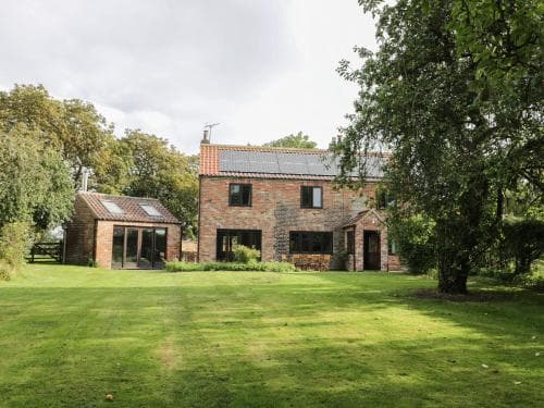 Craven Cottage Image 3