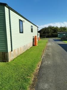 Woofles Luxury Caravan at Knaresborough Lido Image 3