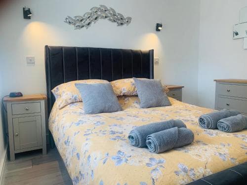 Sandleigh Apartment Image 3