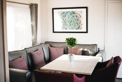 Black Bull Retreat, Barmston with Private Hot Tubs Image 3