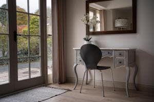 Ford End Cottage Image 2