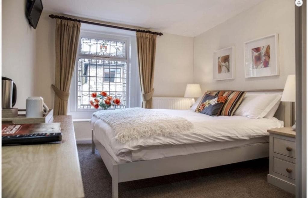 Craven Heifer, Stainforth, Settle Image 1