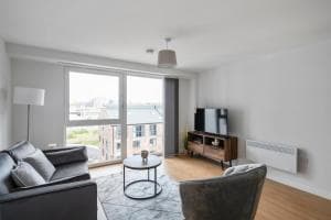 Spacious 1 Bedroom Apartment in a Converted Mill Image 3