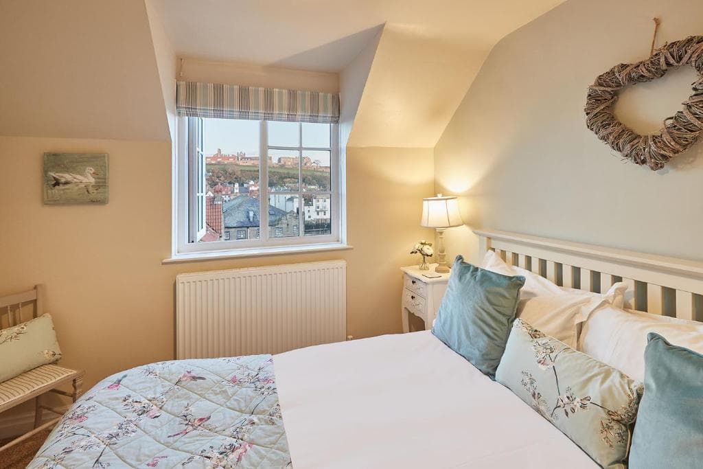 Host & Stay - Paradise Cottage Image 1