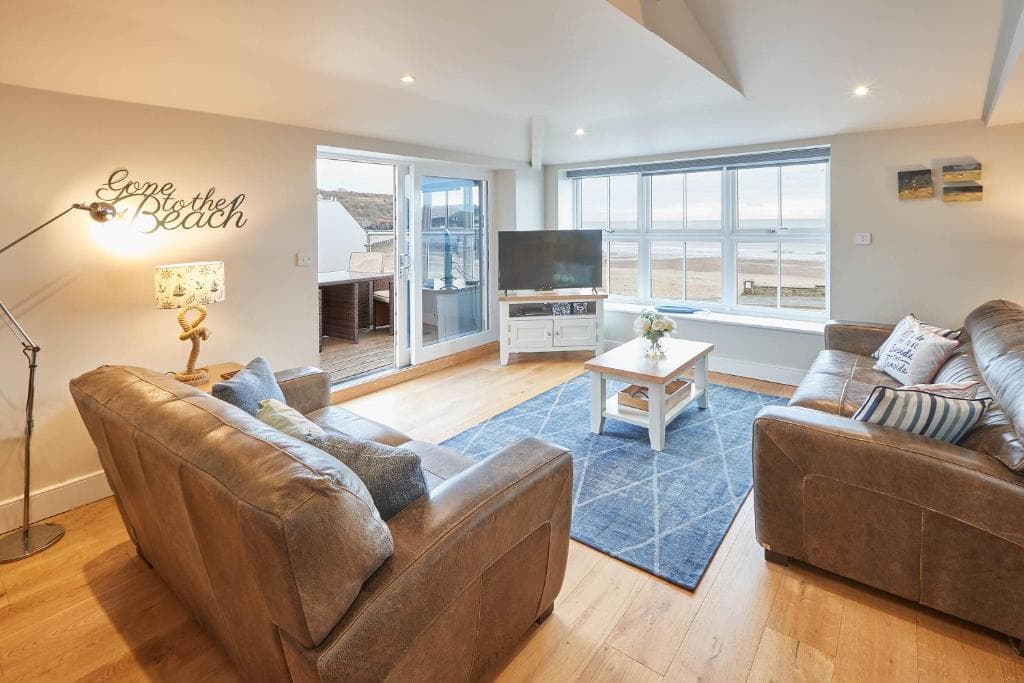 Host & Stay - Turnstone Cottage Image 1