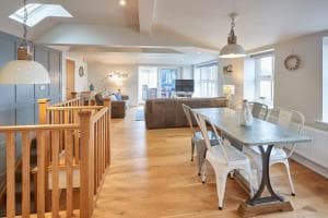 Host & Stay - Turnstone Cottage Image 2