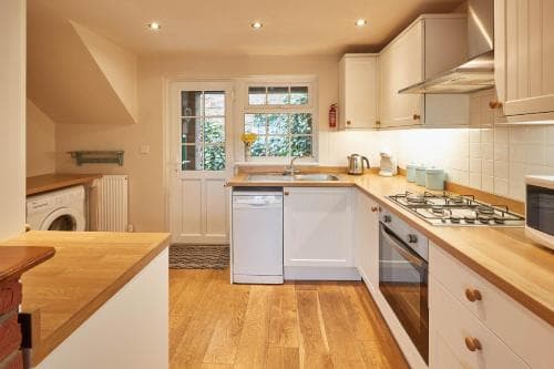 Host & Stay - Paradise View Image 3