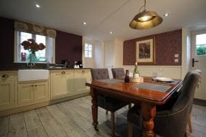 Drake Cottage Image 1