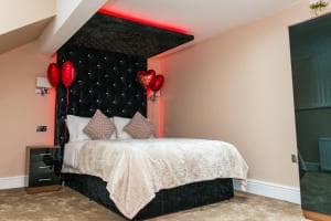 Aphrodite Suites Huddersfield Image 1