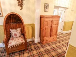 Yardley Manor Image 2