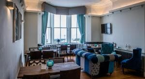 Delmont Hotel Image 3