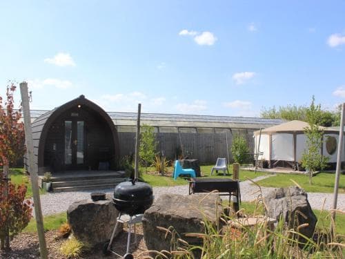 The Little Hide - Grown Up Glamping Image 3