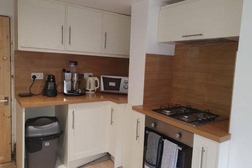 Comfortable Leeds House - Free WIFI - great links! Image 2