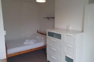 Comfortable Leeds House - Free WIFI - great links! Image 3