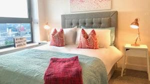 Heart of Sheffield City with Balcony Views and Modern Decor Image 3