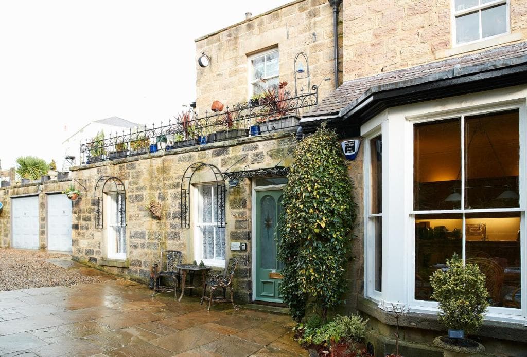 Cygnet Apartment Image 3