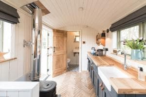 Oak + Stars Hideaway Image 2