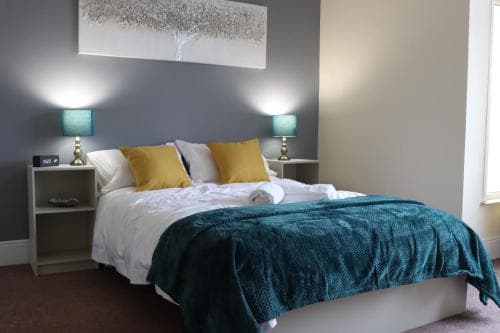 Luke Stays - Rustenburg Street Image 3