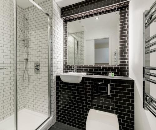 Stableside at York Racecourse Image 3