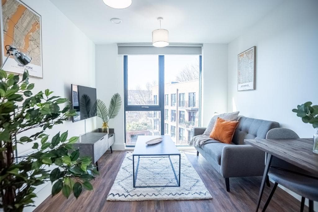 Sheffield's Luxury Apartments - Great Central Image 1