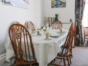 Park View Apartment Image 2