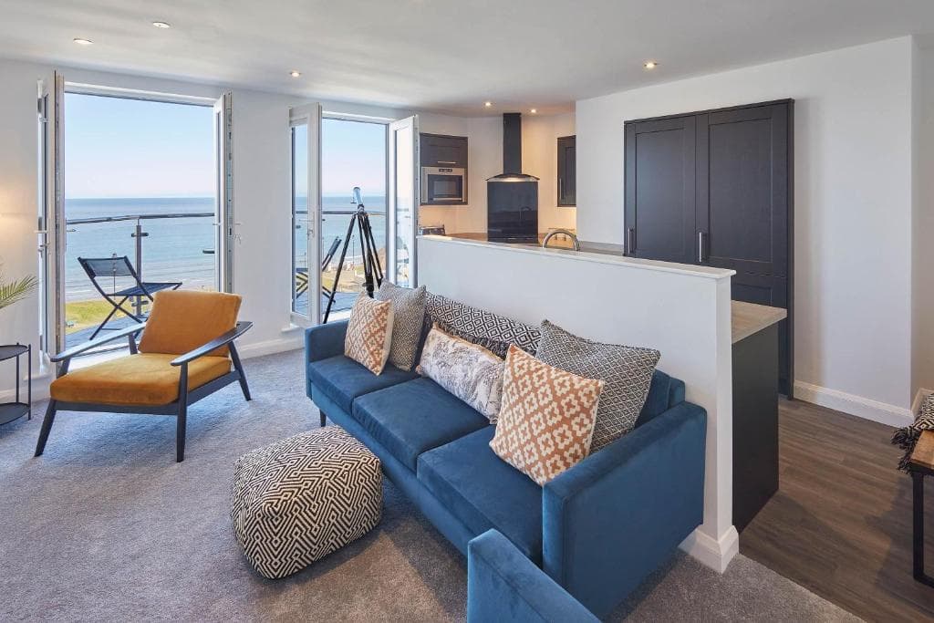 Host & Stay - Sand & Surf Image 11