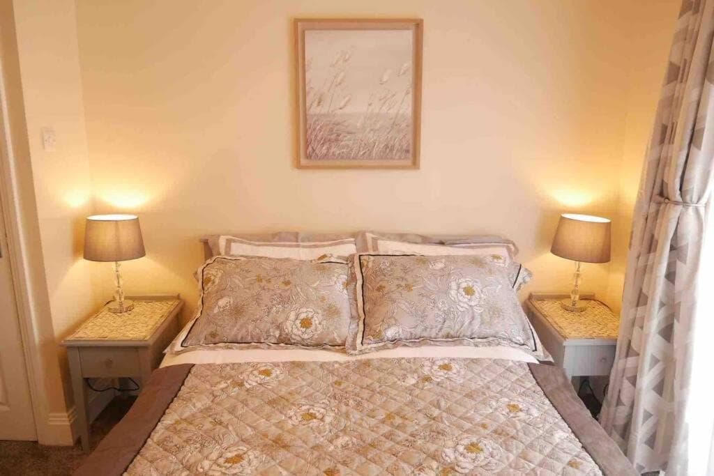 York city centre, recently renovated 2 bedroom flat Image 1