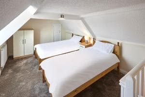 Host & Stay - Cobblers Cottage Image 2
