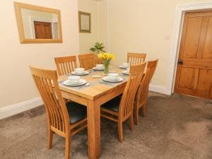 Rockville, Hawes Image 2