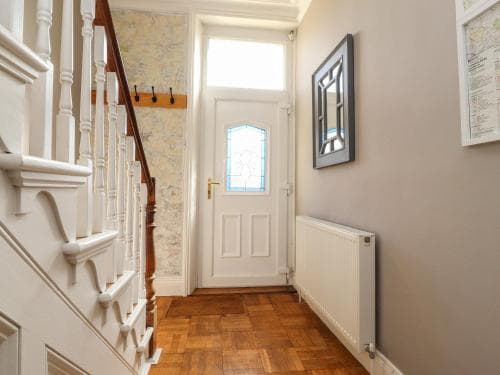 Castlewood Cottage Image 3