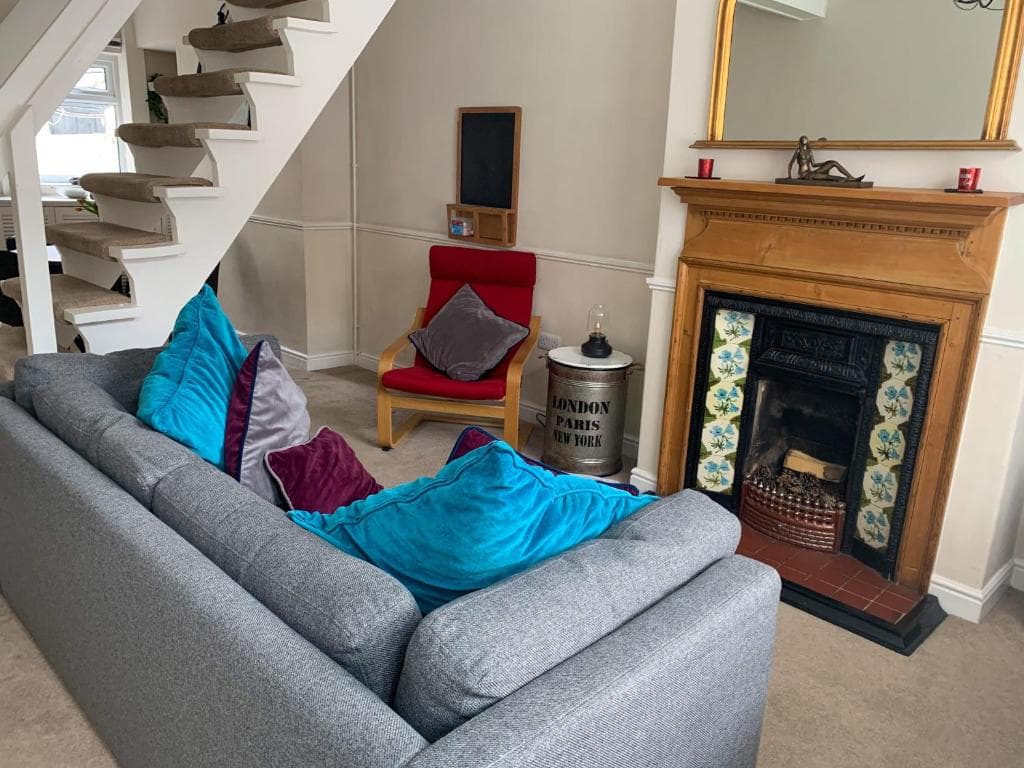 The Racecourse - Free Parking - With Our Neighbouring Homes Sleeps 6,12,18 - York Holiday Home Image 1