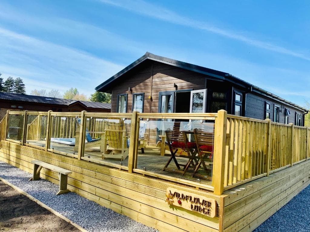 Hollicarrs - Sunflower Lodge Image 12