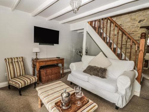 Dunning, The Mount Image 2