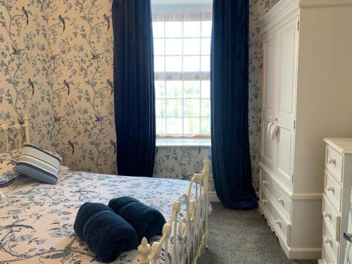 13 Hooton Cottage 3 Bed Image 3