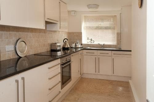 Albany House by Harrogate Serviced Apartments Image 2