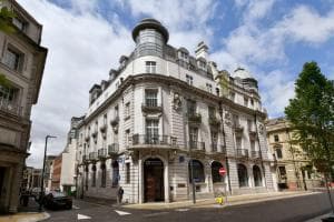 Modern studio apartment in Leeds City Centre (LS1) Image 2