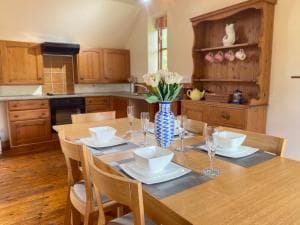 Country Barn on the Hill Image 3