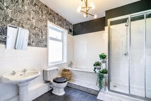 Chestnut House Image 3