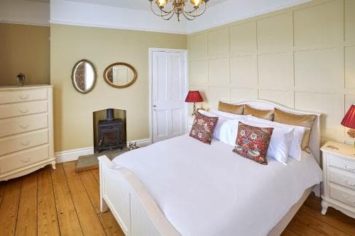 Host & Stay - Isla House Image 3