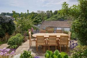 Host & Stay - Isla House Image 2