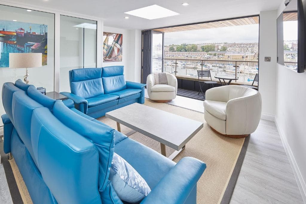 Host & Stay - The Townhouse Image 1